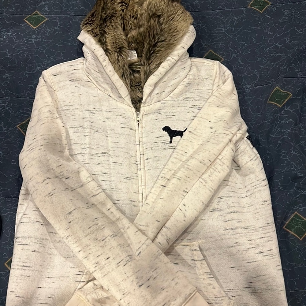 Pink Vitoria secret sweatshirt size L